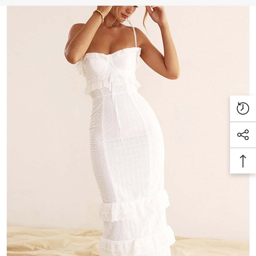 Elegant White Lace Dress